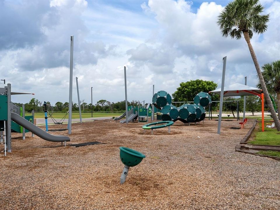 На продажу: $35,000 (0.19 acres)