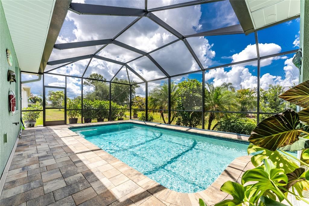 En Venta: $420,000 (3 camas, 2 baños, 1746 Pies cuadrados)