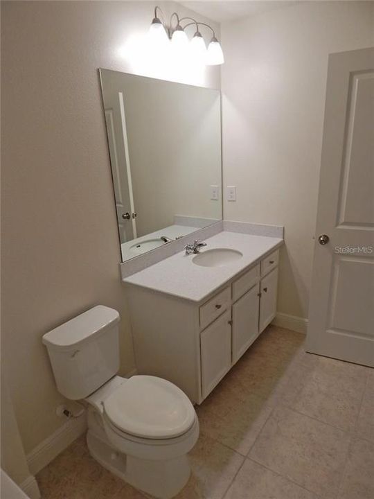 For Rent: $2,275 (3 beds, 2 baths, 1716 Square Feet)