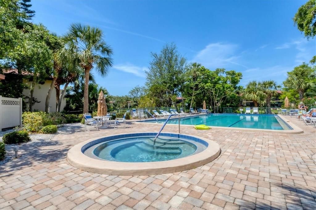 For Sale: $349,999 (3 beds, 2 baths, 1847 Square Feet)
