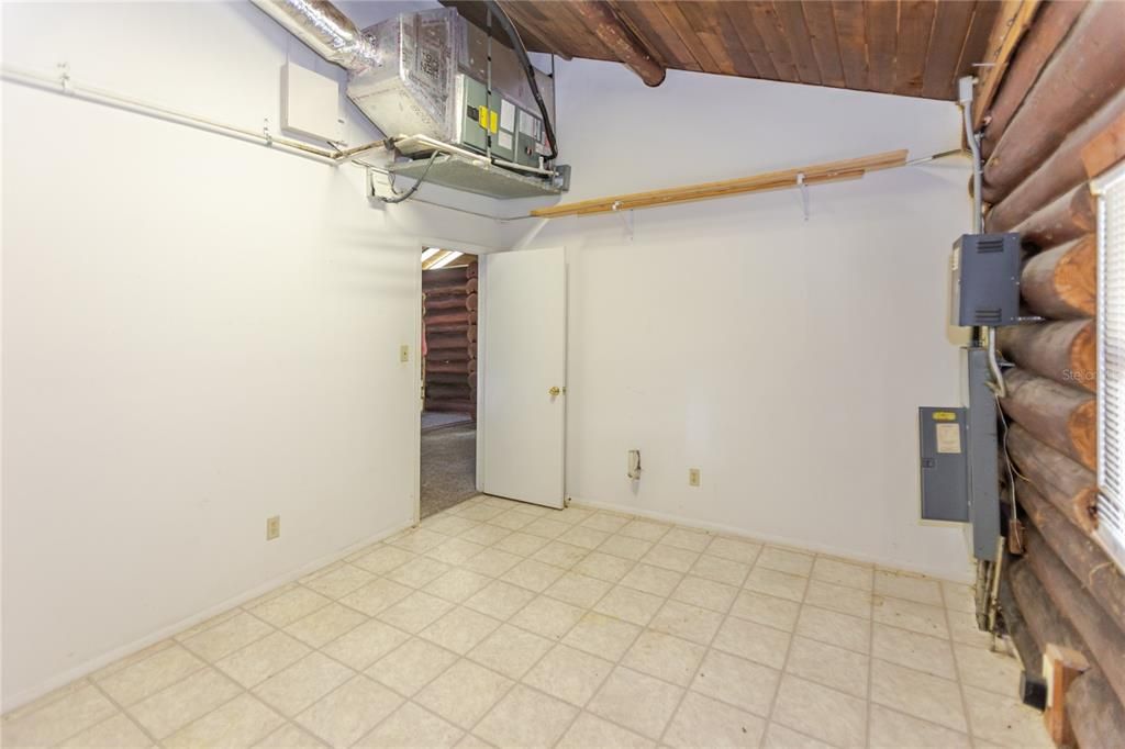 For Sale: $700,000 (3 beds, 2 baths, 2808 Square Feet)