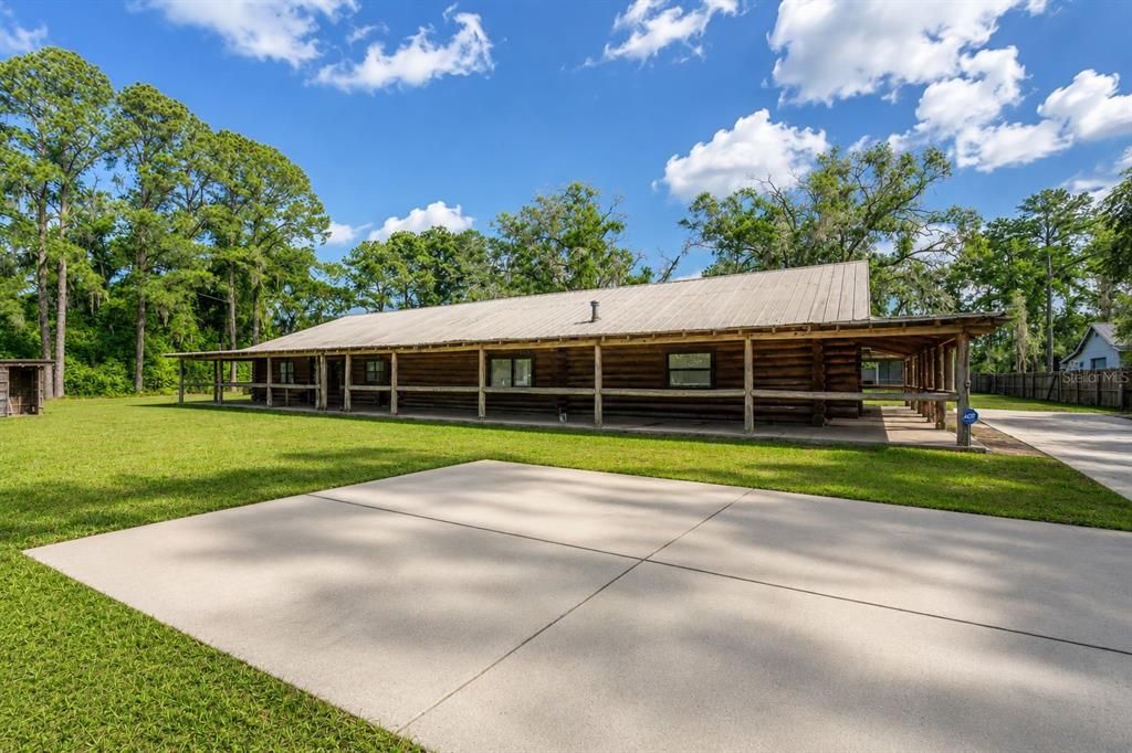 For Sale: $700,000 (3 beds, 2 baths, 2808 Square Feet)