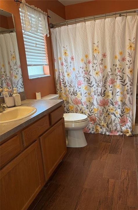 Active With Contract: $549,000 (4 beds, 3 baths, 2600 Square Feet)