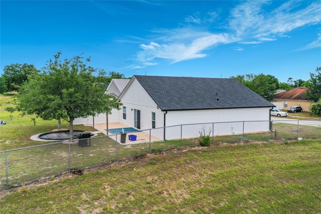 For Rent: $1,995 (3 beds, 2 baths, 1466 Square Feet)
