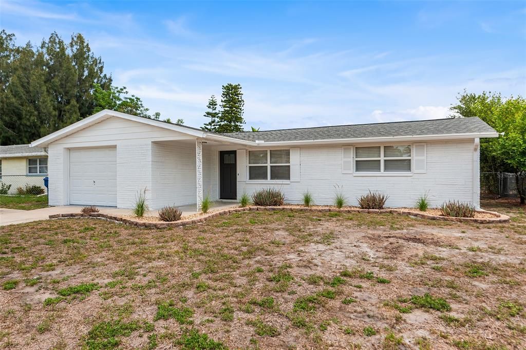 For Sale: $229,900 (3 beds, 2 baths, 1164 Square Feet)