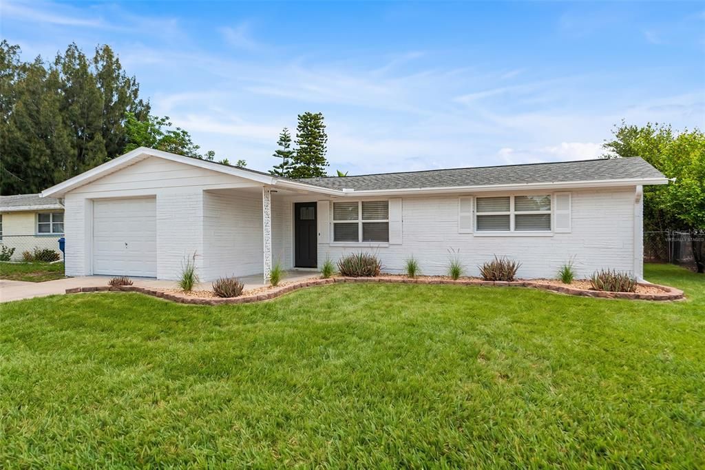 For Sale: $229,900 (3 beds, 2 baths, 1164 Square Feet)