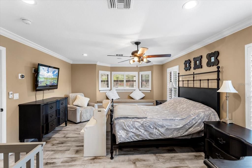 For Sale: $1,250,000 (3 beds, 3 baths, 2282 Square Feet)