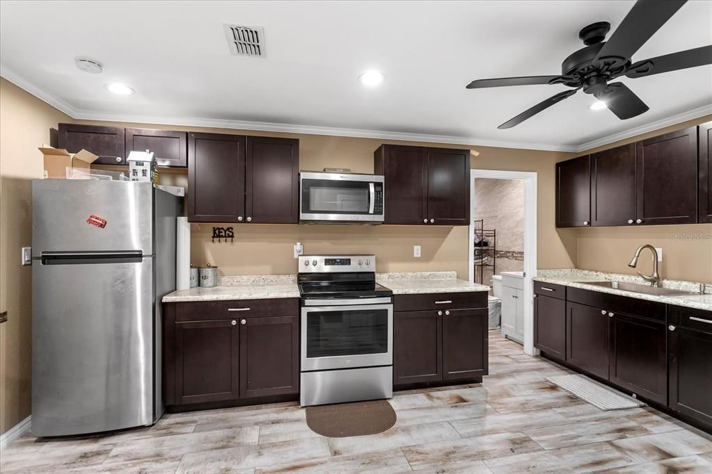 For Sale: $1,250,000 (3 beds, 3 baths, 2282 Square Feet)