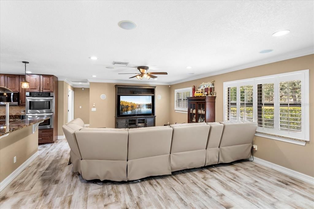 For Sale: $1,250,000 (3 beds, 3 baths, 2282 Square Feet)
