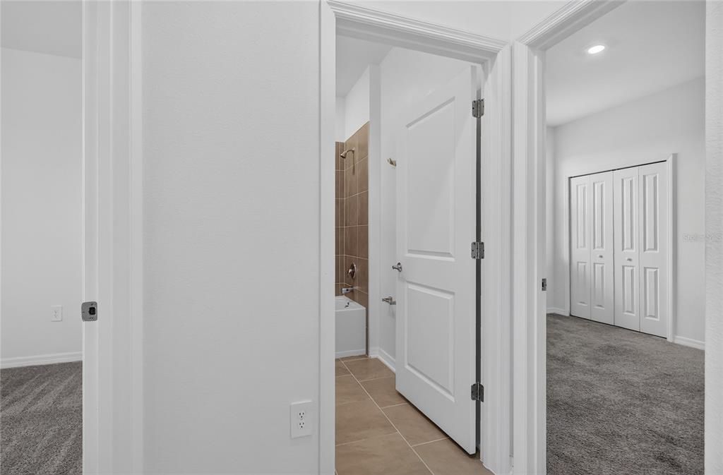 В аренду: $2,100 (3 спален, 2 ванн, 2080 Квадратных фут)