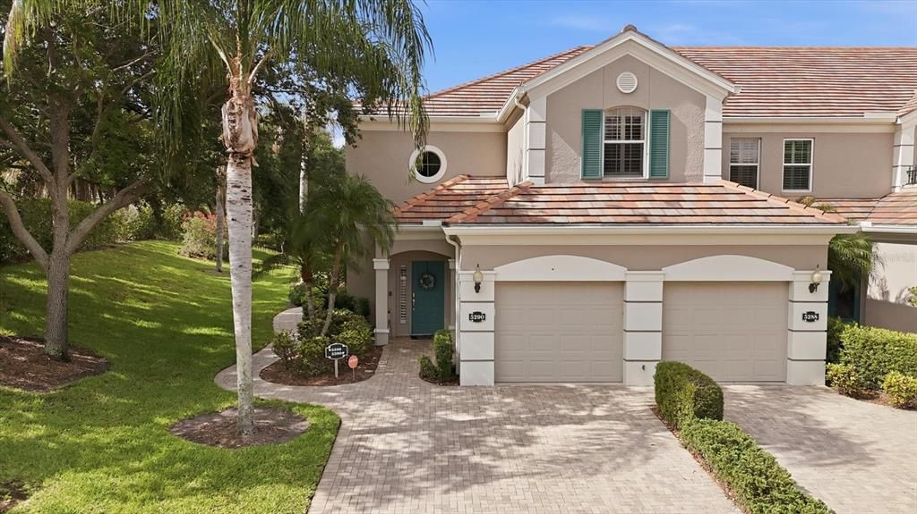For Sale: $459,900 (3 beds, 2 baths, 1969 Square Feet)