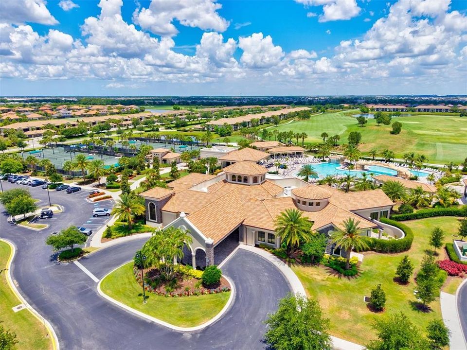 En Venta: $639,000 (3 camas, 2 baños, 2108 Pies cuadrados)