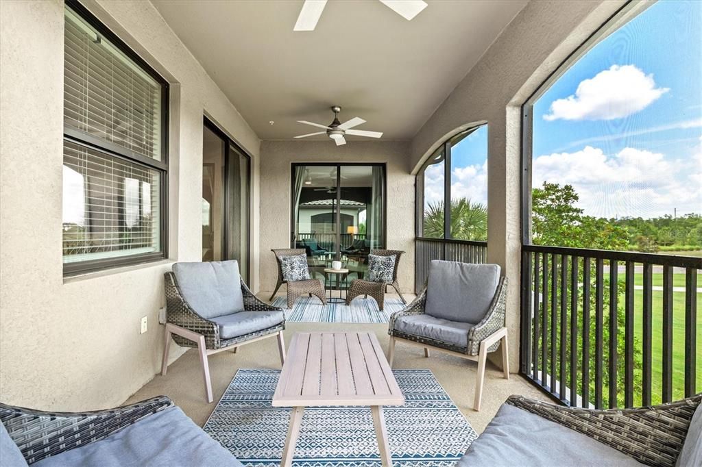 En Venta: $639,000 (3 camas, 2 baños, 2108 Pies cuadrados)