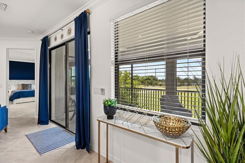 En Venta: $639,000 (3 camas, 2 baños, 2108 Pies cuadrados)