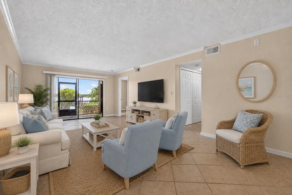 En Venta: $210,000 (2 camas, 2 baños, 1018 Pies cuadrados)