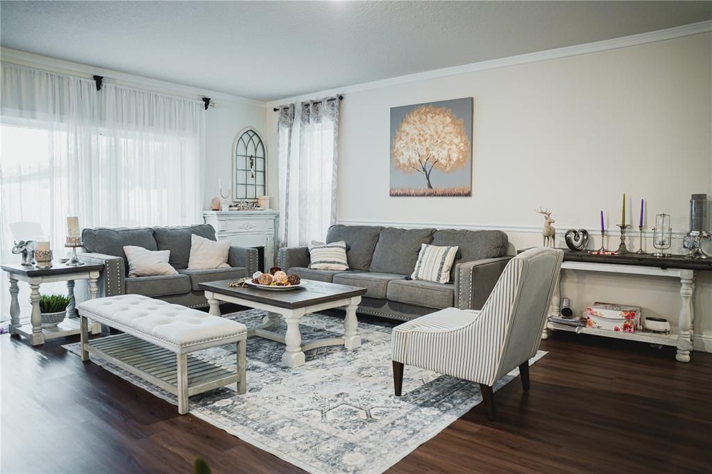 На продажу: $449,900 (4 спален, 3 ванн, 2344 Квадратных фут)