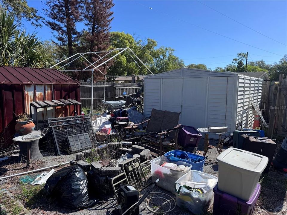 Active With Contract: $198,000 (3 beds, 2 baths, 1252 Square Feet)