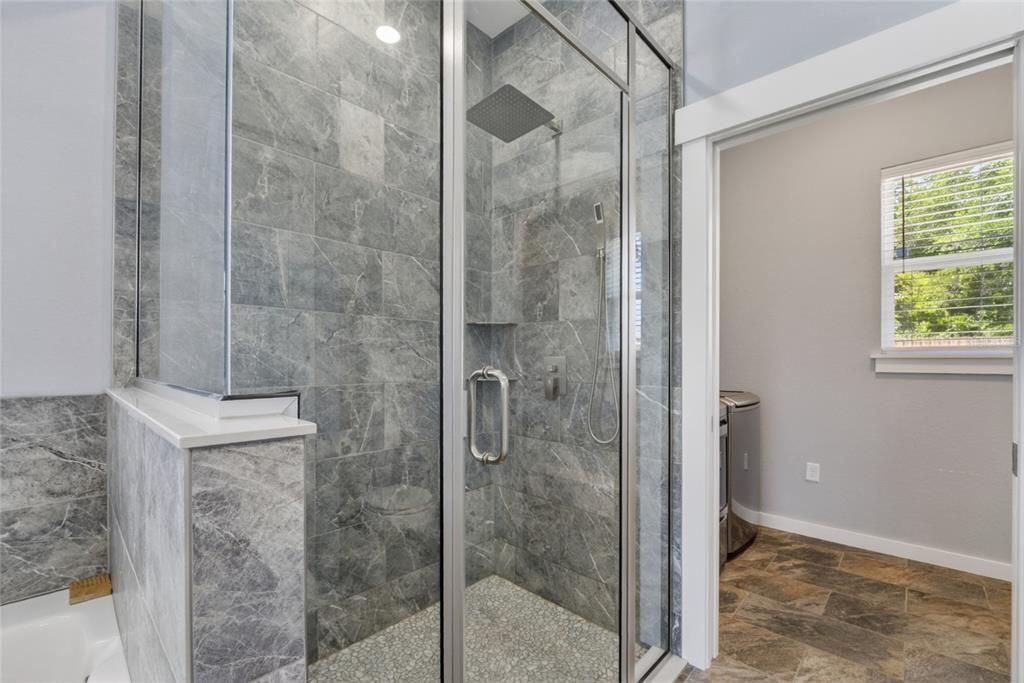 En Venta: $349,900 (3 camas, 2 baños, 1801 Pies cuadrados)