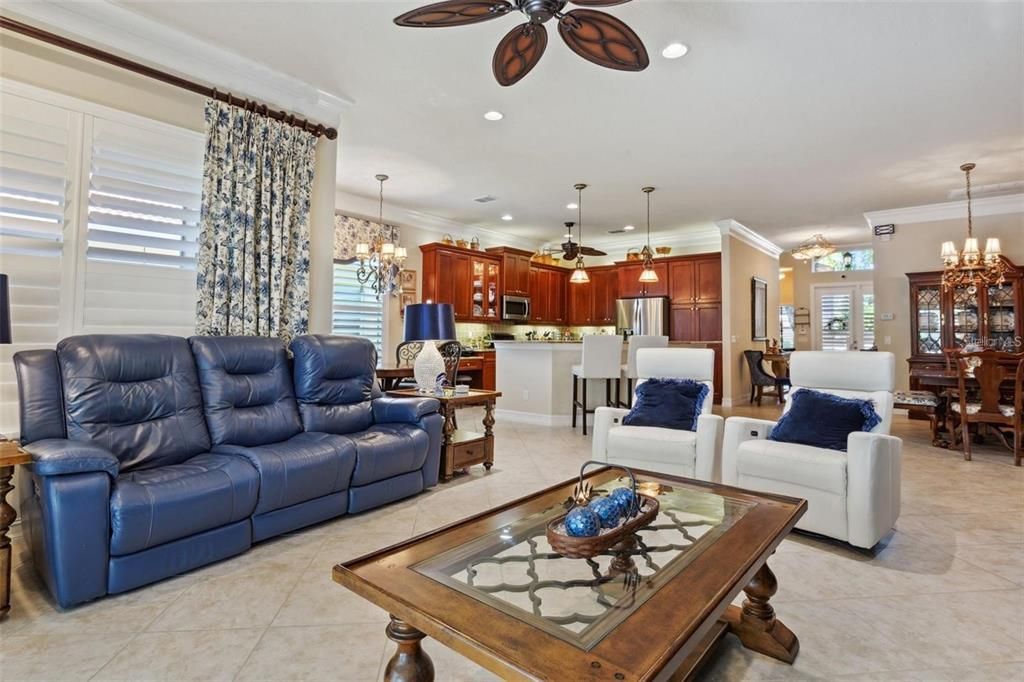 For Sale: $395,000 (3 beds, 2 baths, 2058 Square Feet)