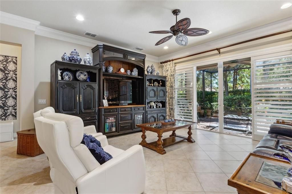 For Sale: $395,000 (3 beds, 2 baths, 2058 Square Feet)