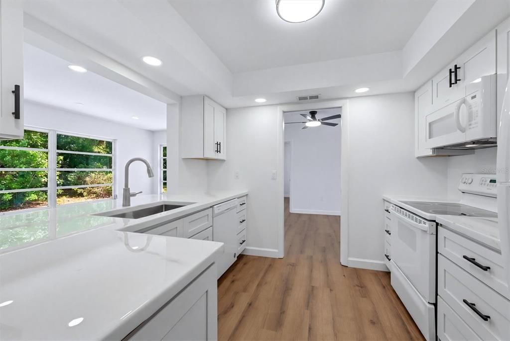 Active With Contract: $399,000 (4 beds, 2 baths, 1798 Square Feet)