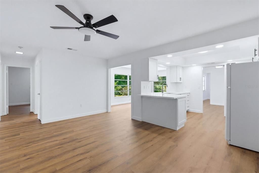 Active With Contract: $399,000 (4 beds, 2 baths, 1798 Square Feet)
