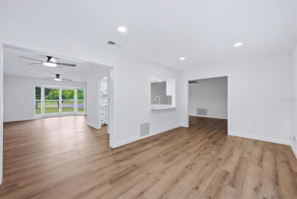 Active With Contract: $399,000 (4 beds, 2 baths, 1798 Square Feet)