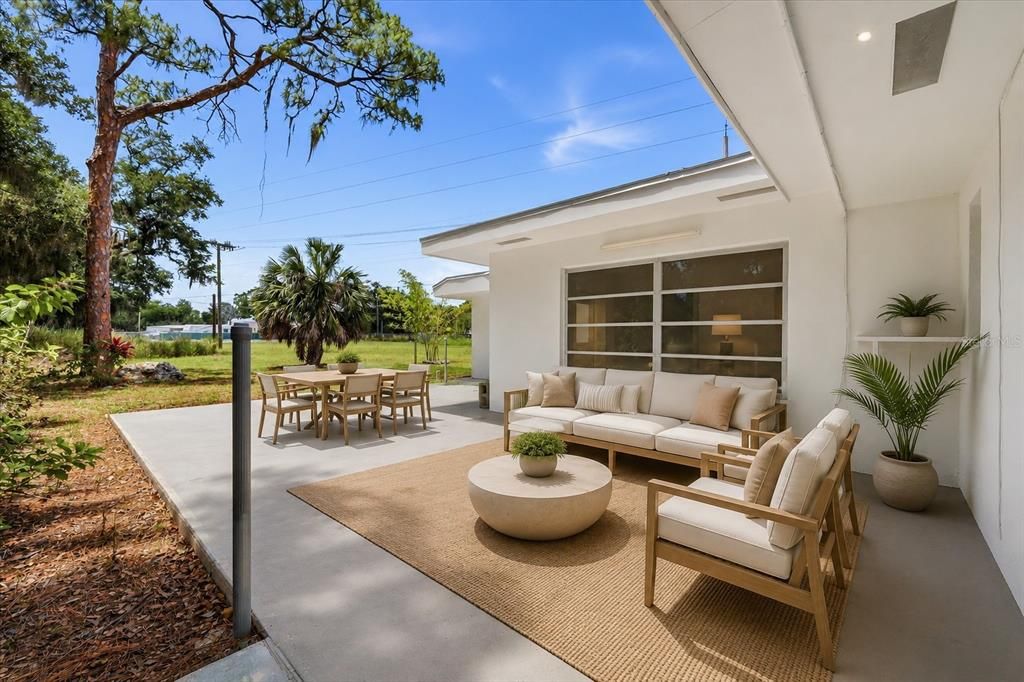 Active With Contract: $399,000 (4 beds, 2 baths, 1798 Square Feet)
