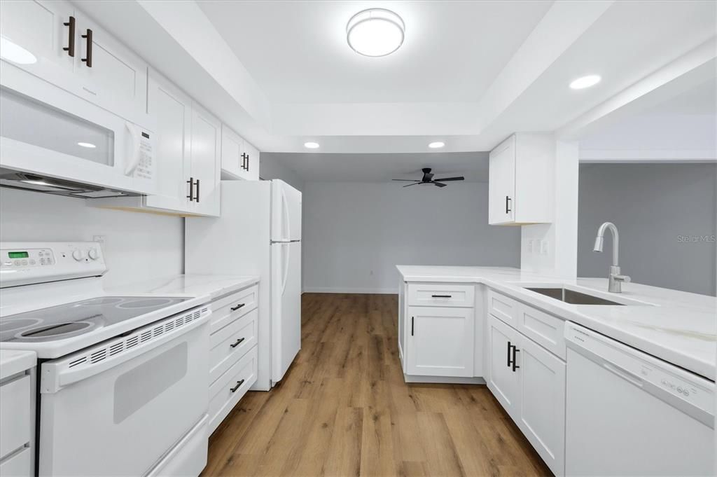 Active With Contract: $399,000 (4 beds, 2 baths, 1798 Square Feet)