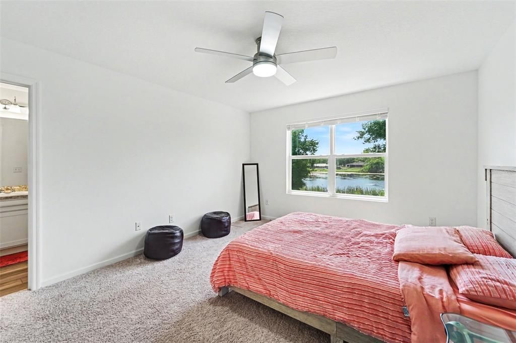 For Rent: $2,099 (3 beds, 2 baths, 1386 Square Feet)