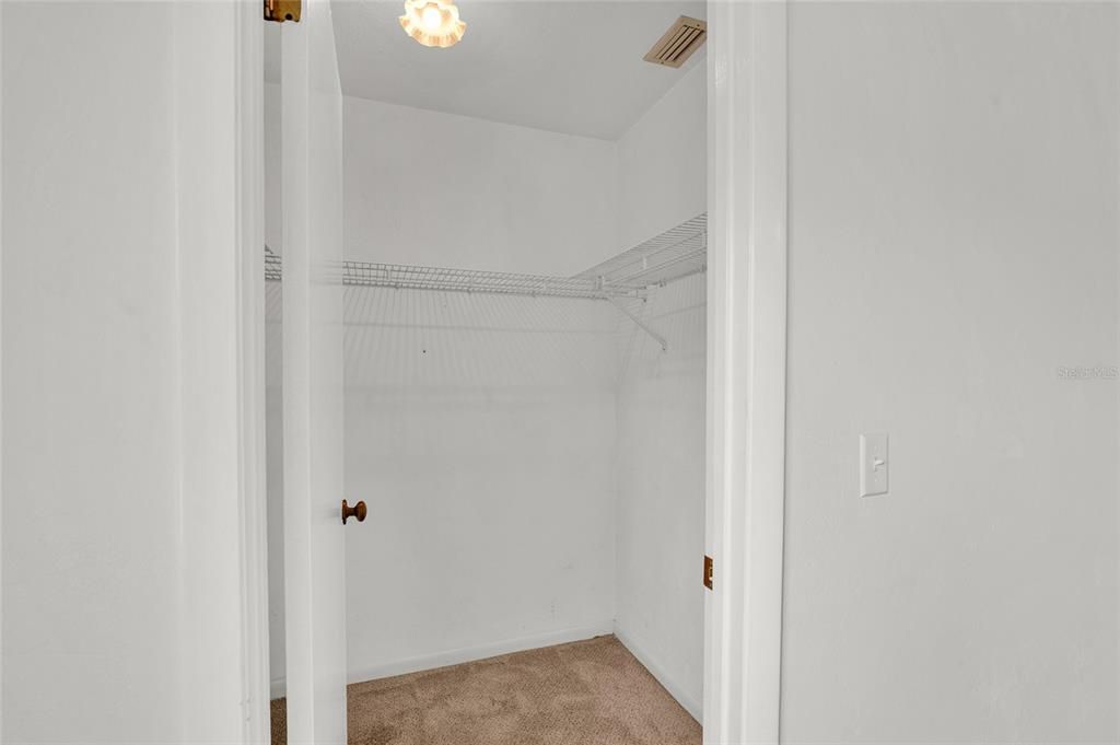 На продажу: $279,900 (3 спален, 2 ванн, 1464 Квадратных фут)