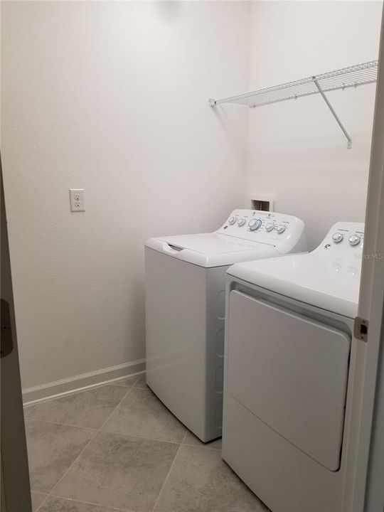 В аренду: $2,695 (3 спален, 2 ванн, 2203 Квадратных фут)