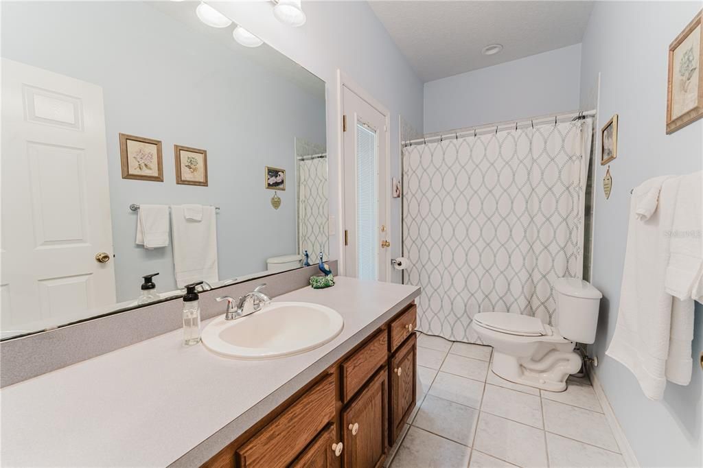 For Sale: $580,000 (3 beds, 2 baths, 1725 Square Feet)