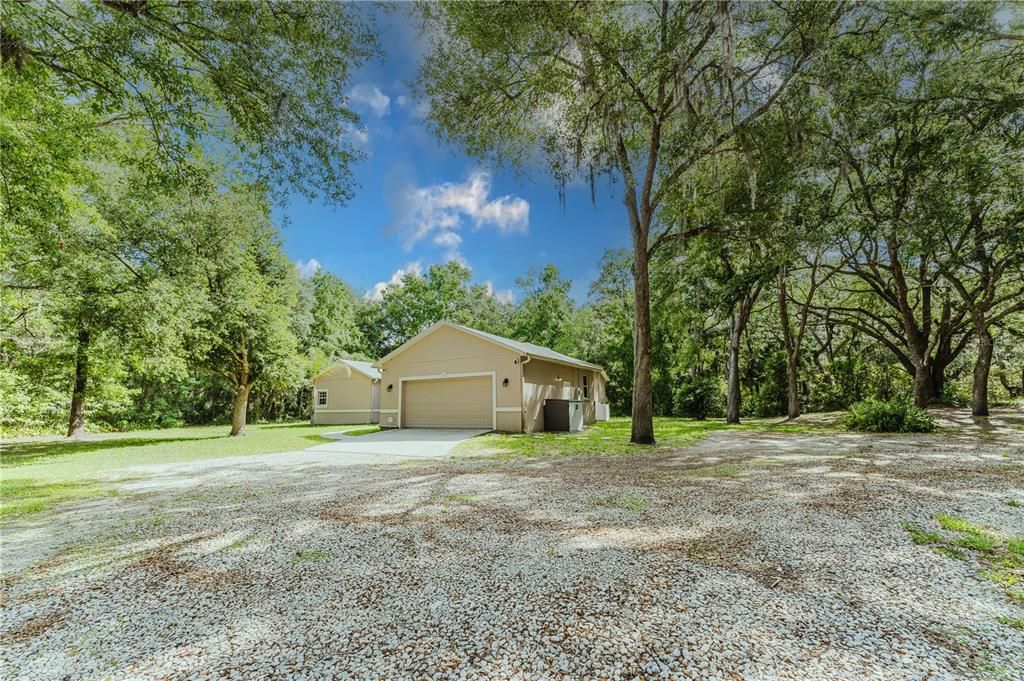 For Sale: $580,000 (3 beds, 2 baths, 1725 Square Feet)