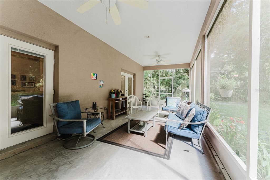 For Sale: $580,000 (3 beds, 2 baths, 1725 Square Feet)