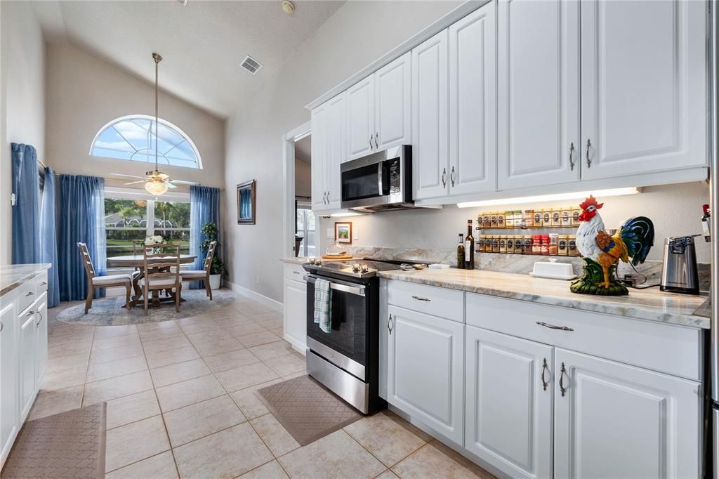 For Rent: $3,500 (3 beds, 2 baths, 1926 Square Feet)