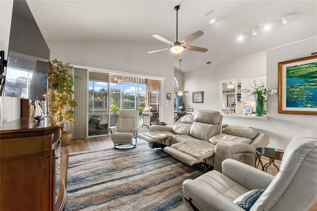 For Rent: $3,500 (3 beds, 2 baths, 1926 Square Feet)