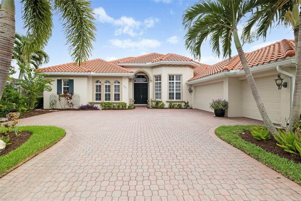 For Sale: $1,149,900 (3 beds, 3 baths, 3136 Square Feet)