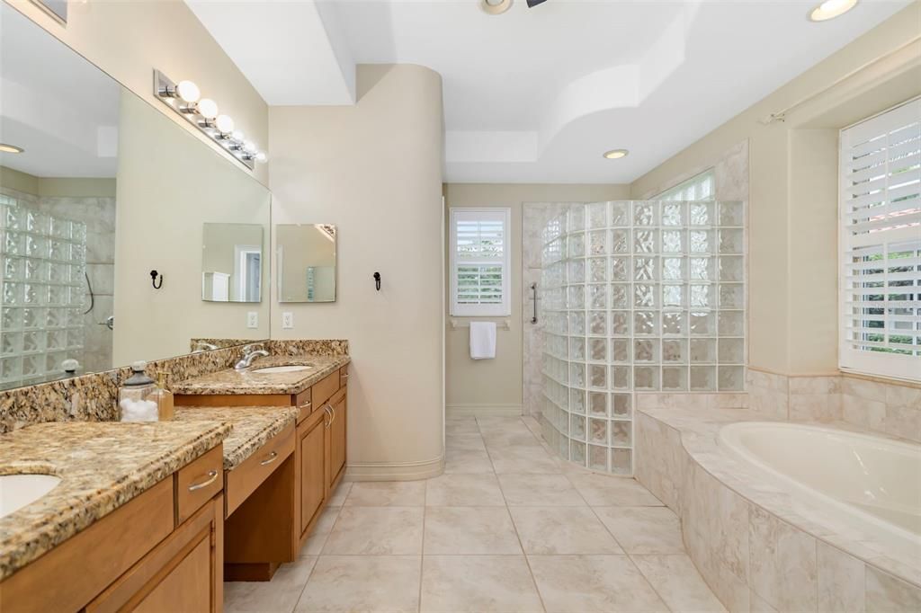 For Sale: $1,149,900 (3 beds, 3 baths, 3136 Square Feet)