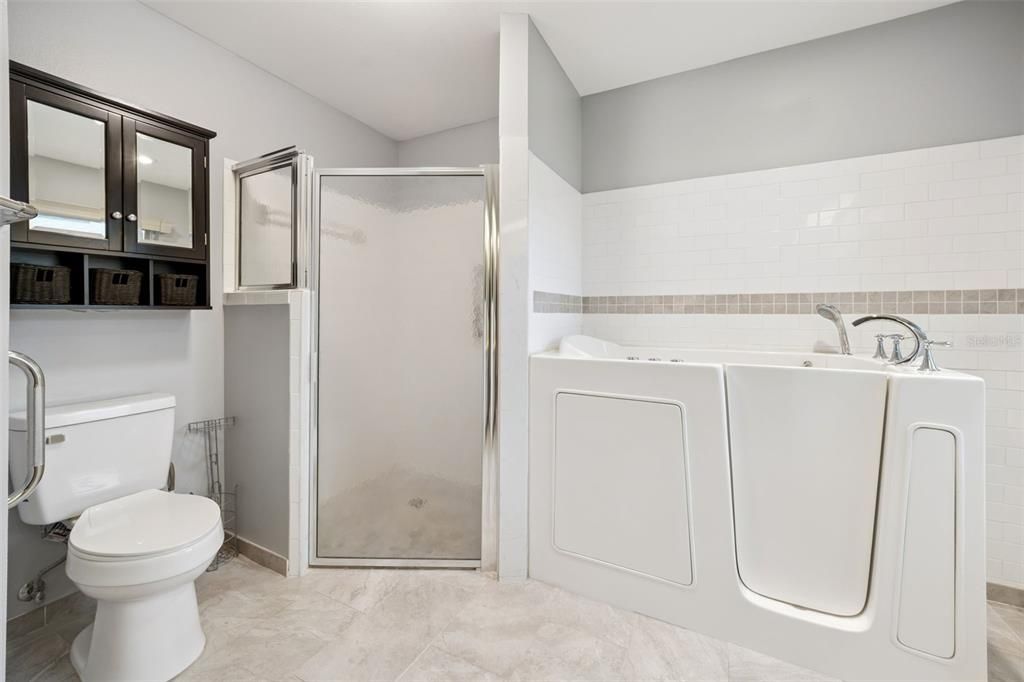 En Venta: $289,900 (3 camas, 2 baños, 1964 Pies cuadrados)
