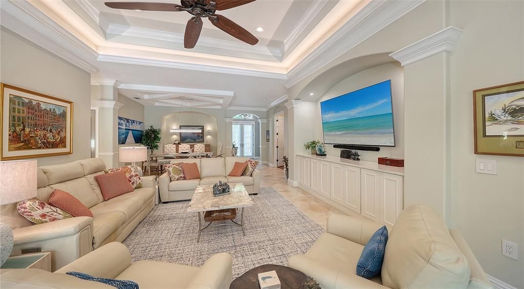For Sale: $1,050,000 (3 beds, 2 baths, 2255 Square Feet)