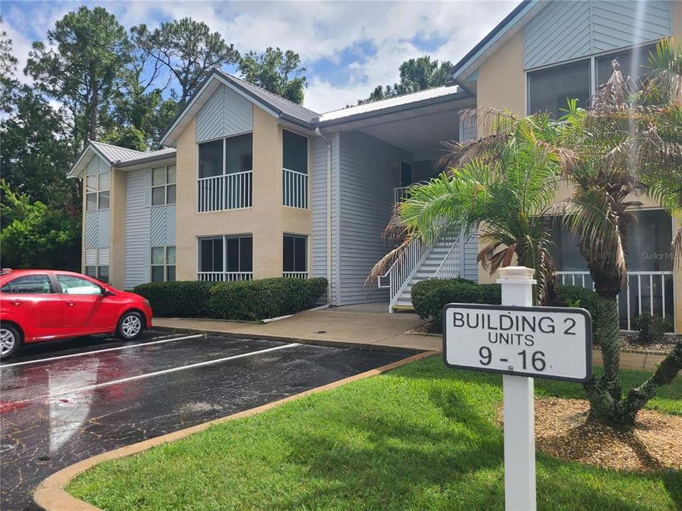 For Sale: $160,000 (2 beds, 2 baths, 1070 Square Feet)