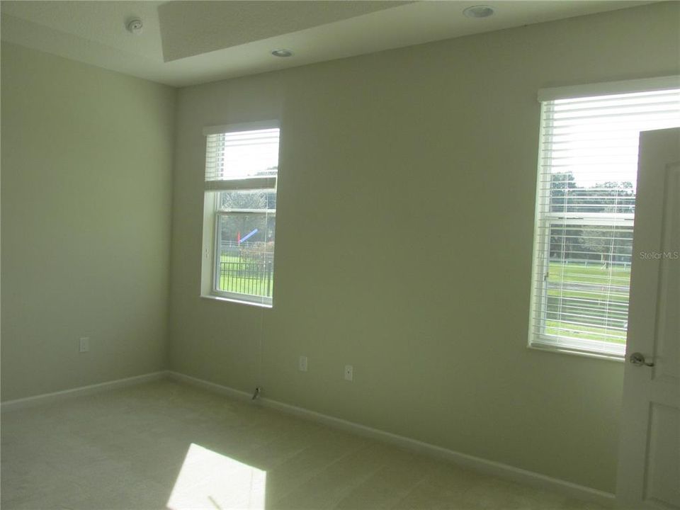 For Rent: $2,375 (3 beds, 2 baths, 1981 Square Feet)