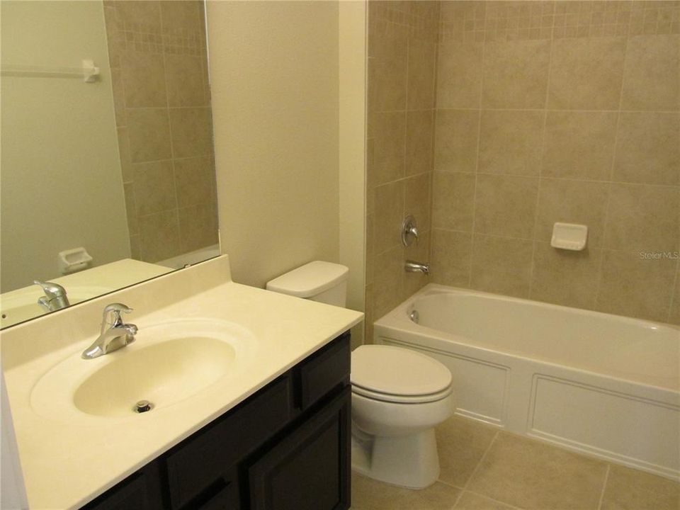 For Rent: $2,375 (3 beds, 2 baths, 1981 Square Feet)