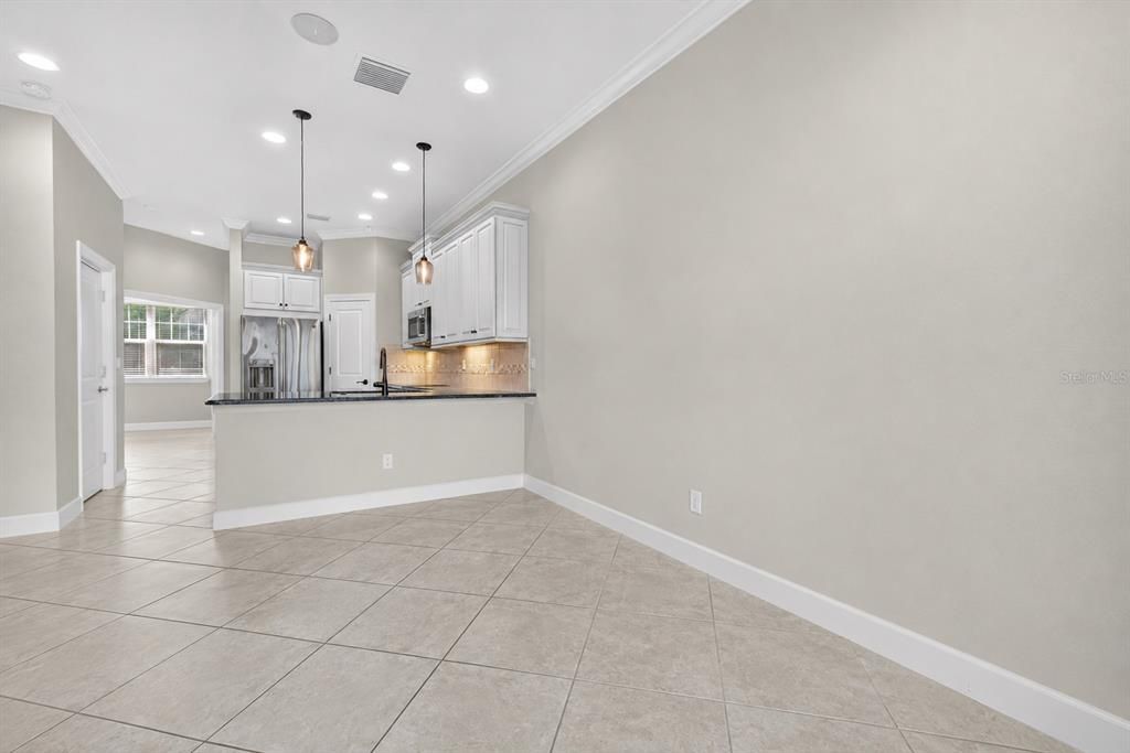 For Rent: $3,900 (4 beds, 2 baths, 1920 Square Feet)