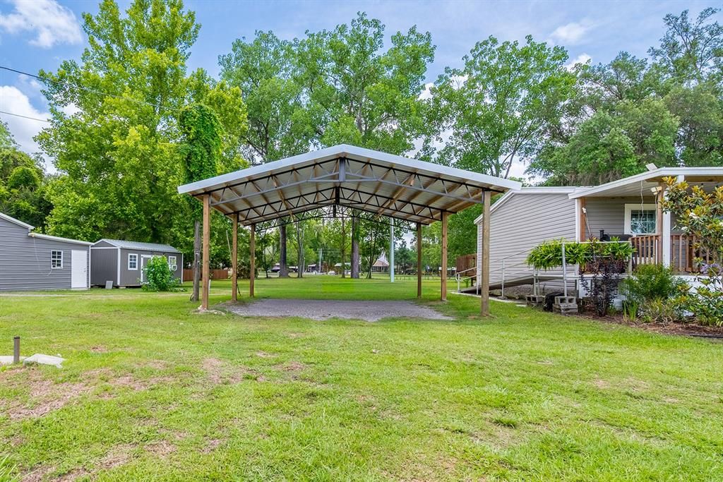 For Sale: $325,000 (3 beds, 2 baths, 1222 Square Feet)