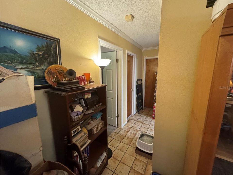 Под контрактом: $359,000 (4 спален, 3 ванн, 1607 Квадратных фут)