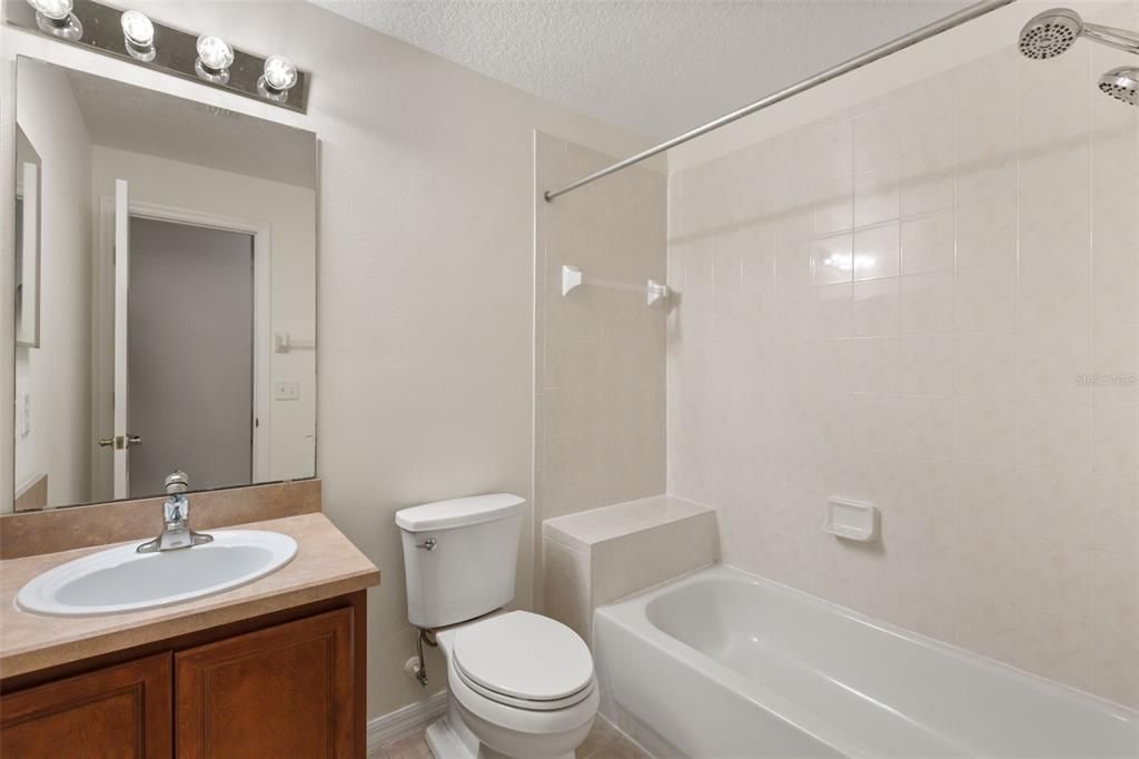 For Sale: $299,000 (3 beds, 2 baths, 1521 Square Feet)
