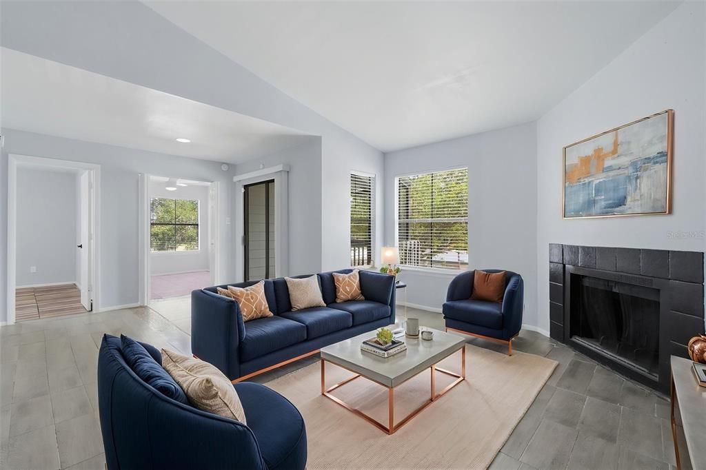 For Sale: $215,000 (3 beds, 2 baths, 986 Square Feet)