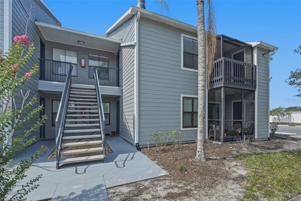 For Sale: $215,000 (3 beds, 2 baths, 986 Square Feet)